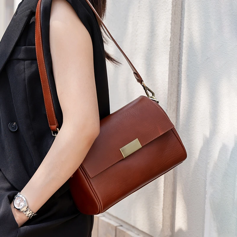 Luxury Bags In China Wholesale - Cow Leather Women's Shoulder Bag Crossbody