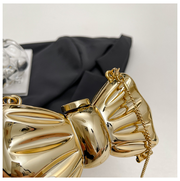 Glossy Gold Metal Bow Shaped M - Luxury Bags Mini recension och pris