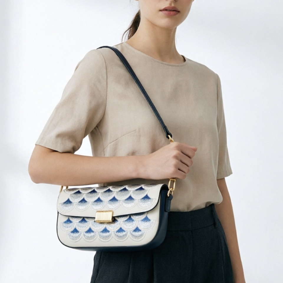 NEW  Luxurious Women Leather C - Luxury Bags England recension och pris