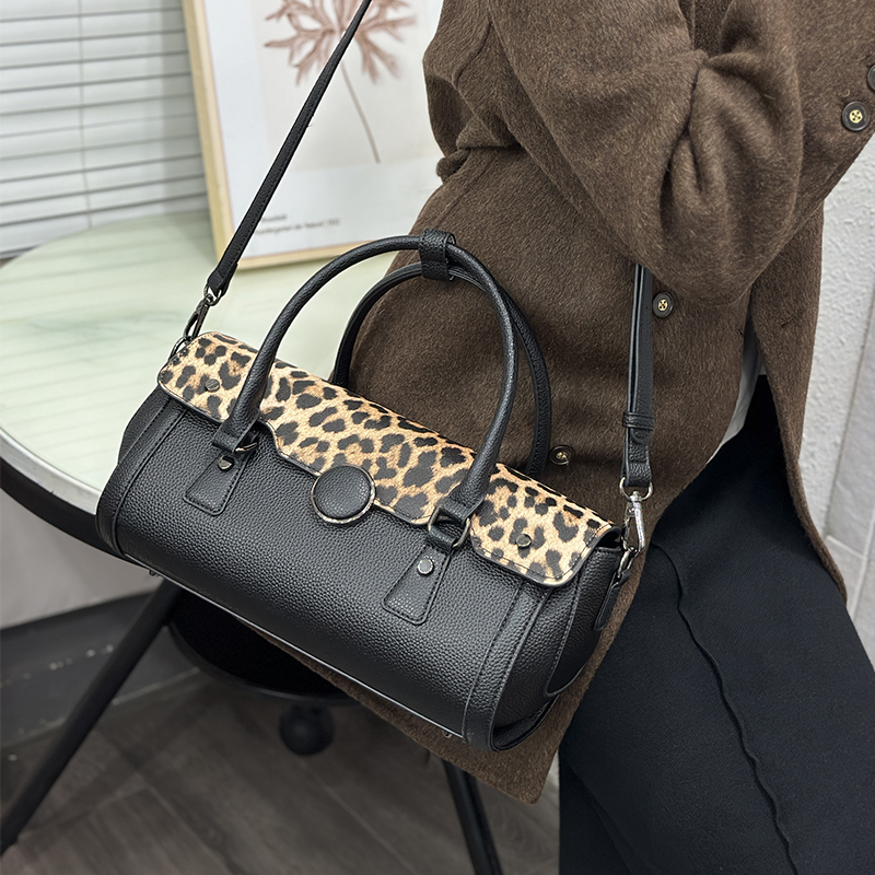 Vintage Leopard Print Patchwor - Luxury Bags Vegan Leather recension och pris